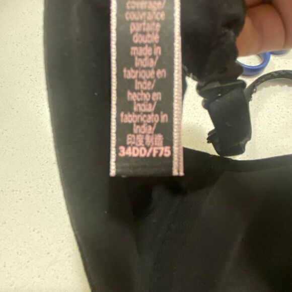 Victoria’s Secret bra lined perfect coverage bra size 34DD - Picture 6 of 6